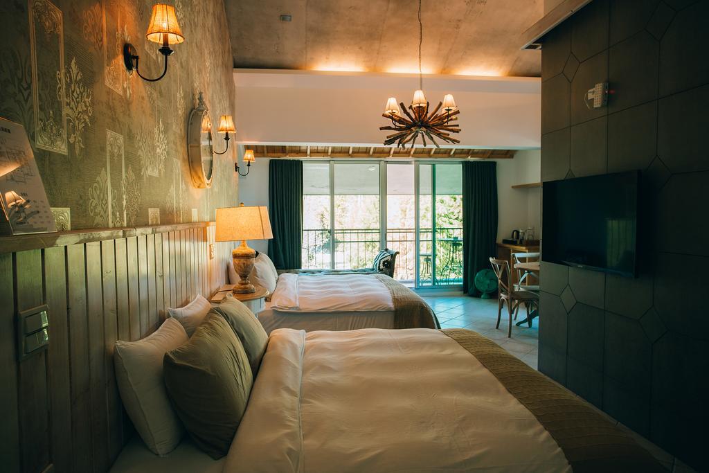 Look Bed And Breakfast Yuchi Bagian luar foto