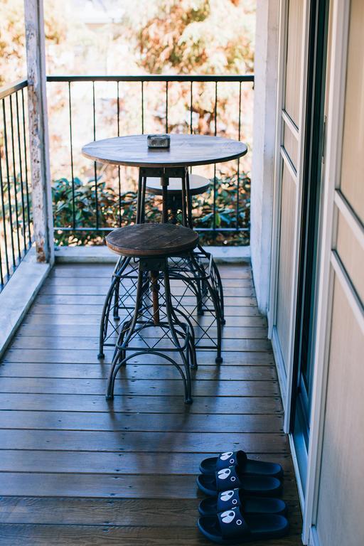 Look Bed And Breakfast Yuchi Bagian luar foto