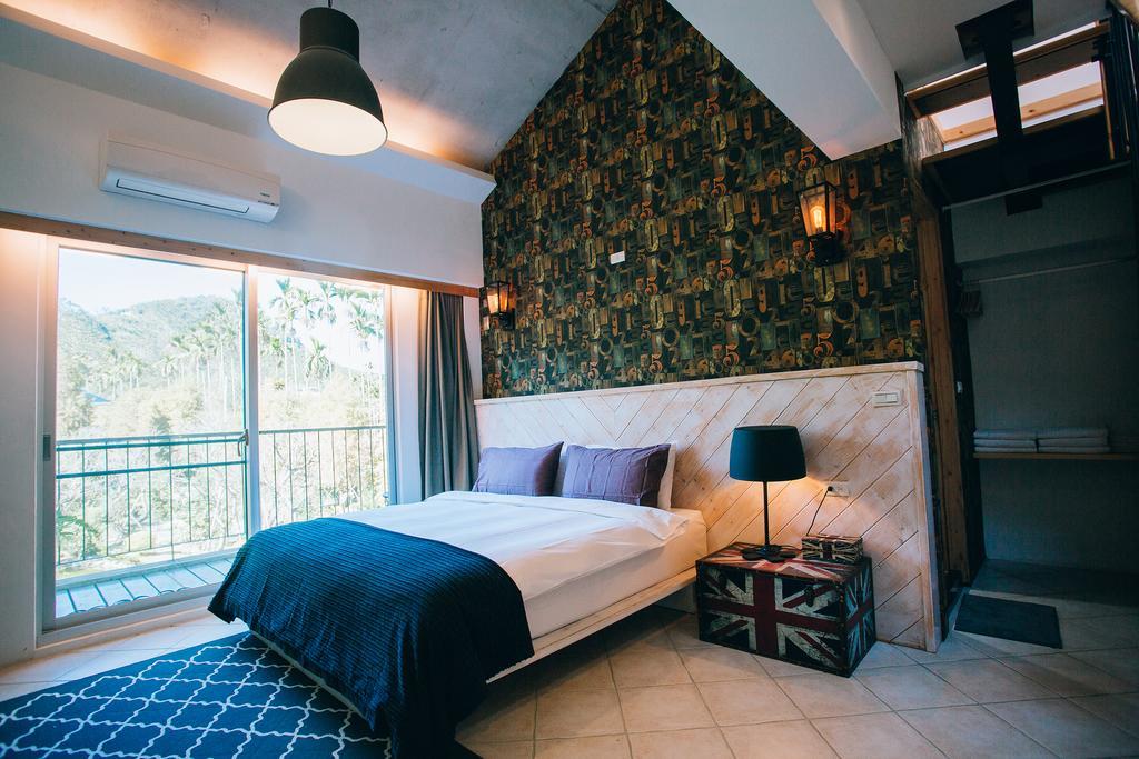 Look Bed And Breakfast Yuchi Bagian luar foto