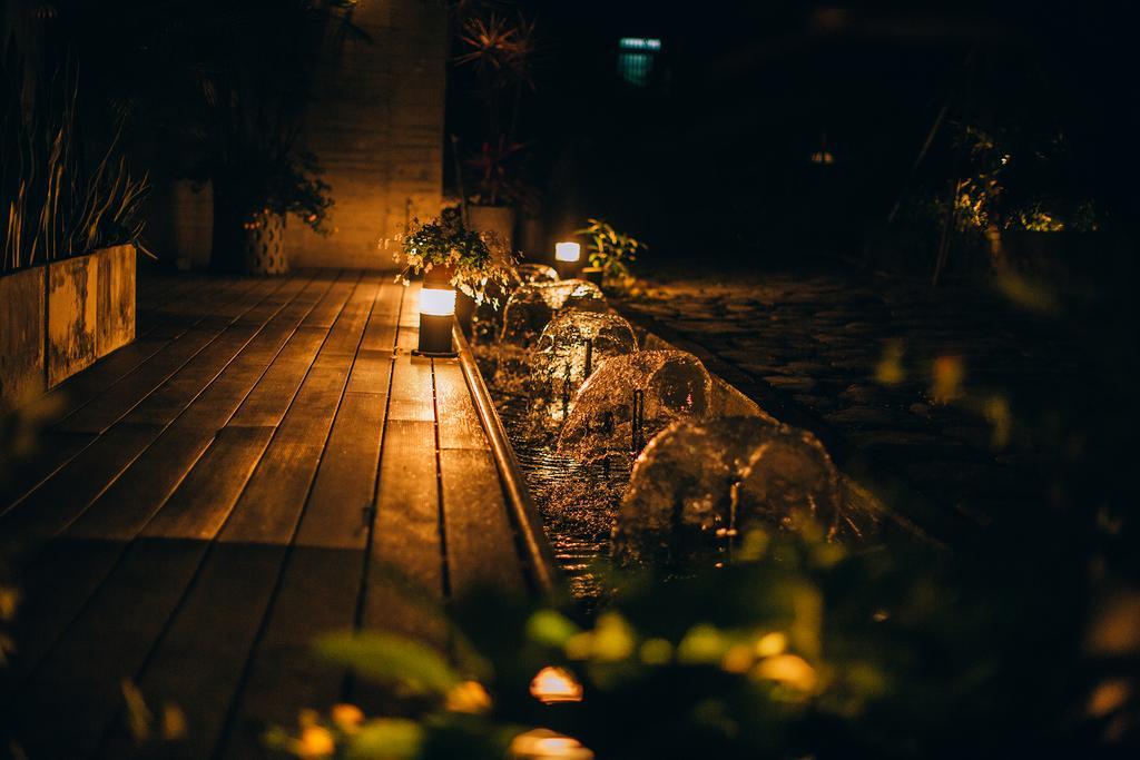 Look Bed And Breakfast Yuchi Bagian luar foto
