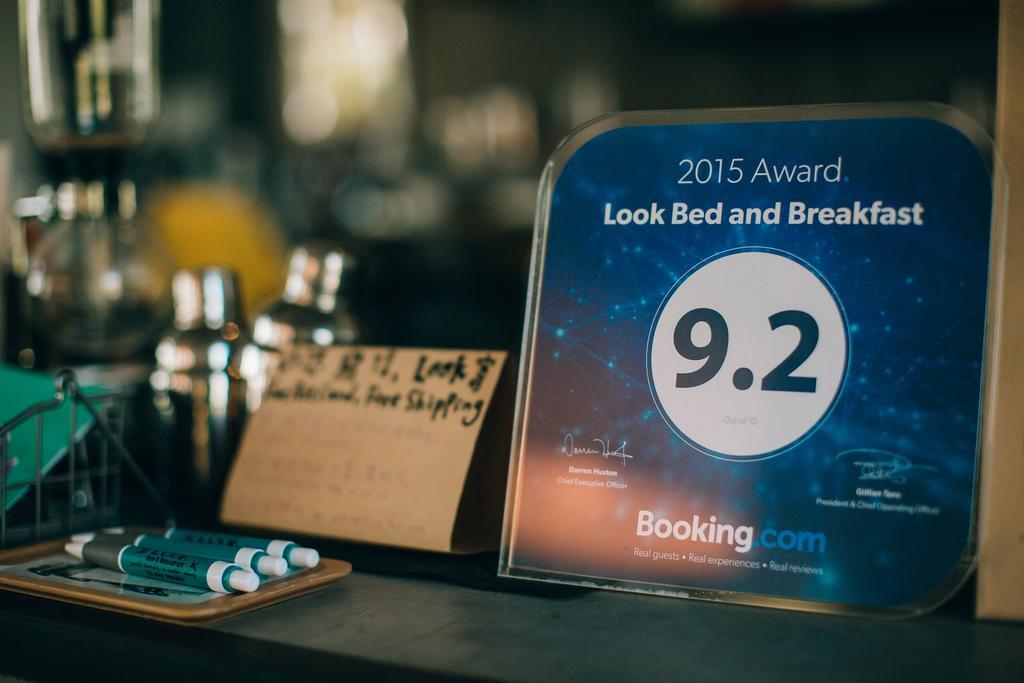 Look Bed And Breakfast Yuchi Bagian luar foto