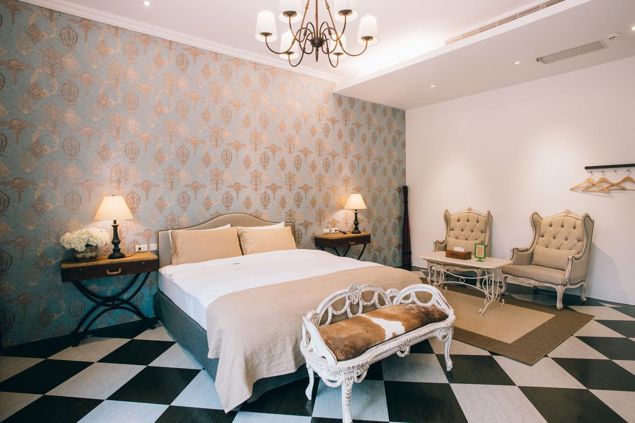 Look Bed And Breakfast Yuchi Bagian luar foto
