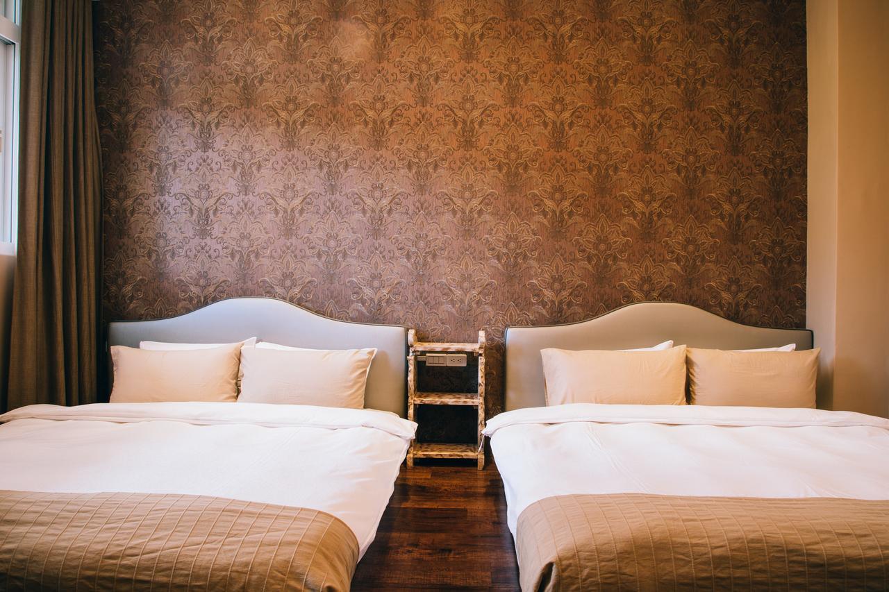 Look Bed And Breakfast Yuchi Bagian luar foto